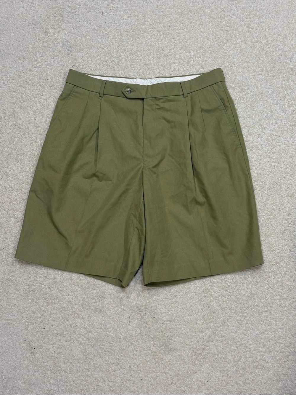 Ballin Men's Classic Pleated Olive Green Shorts